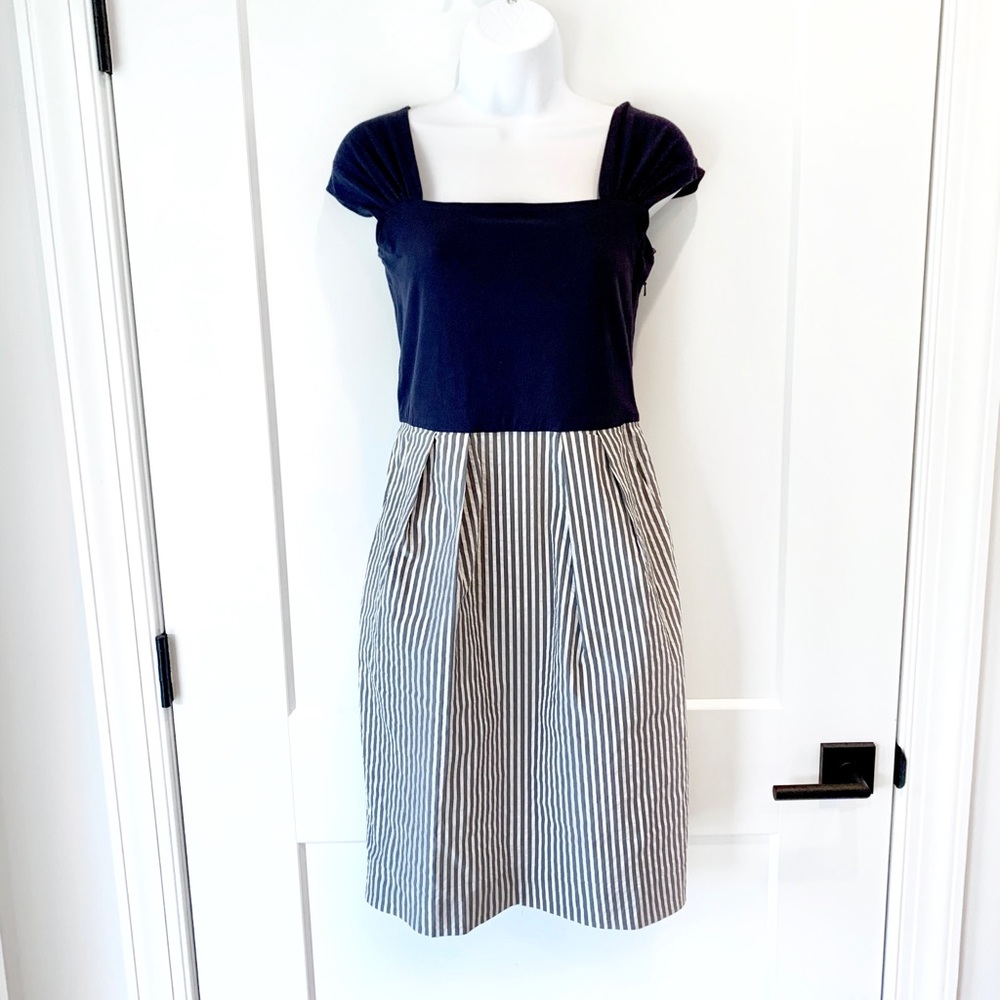 DKNY Seersucker Cap Sleeve Navy Blue White Dress 6